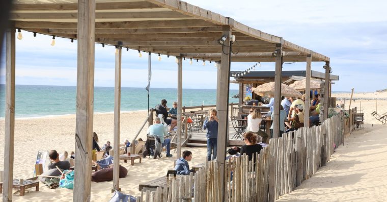 Les cabanes de plage font désormais partie de la carte postale de l'été landais