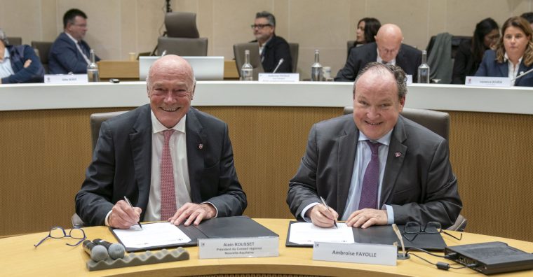 Alain Rousset, président du Conseil régional de Nouvelle-Aquitaine et Ambroise Fayolle, vice-président de la Banque européenne d’investissement (BEI) © Sébastien Blanque-Rivière / Région NA.jpeg mobilité