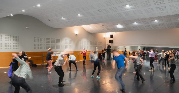 Illustration de l'article Culture – Novembre, mois de la danse sur la côte sud