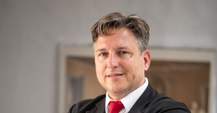 Illustration de l'article Édition – Bruno Léveillé explore les ressorts de l’intelligence économique landaise