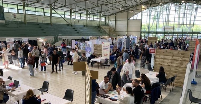 Illustration de l'article Recrutement – Le Salon des 1 000 emplois à Peyrehorade, facilitateur de contacts