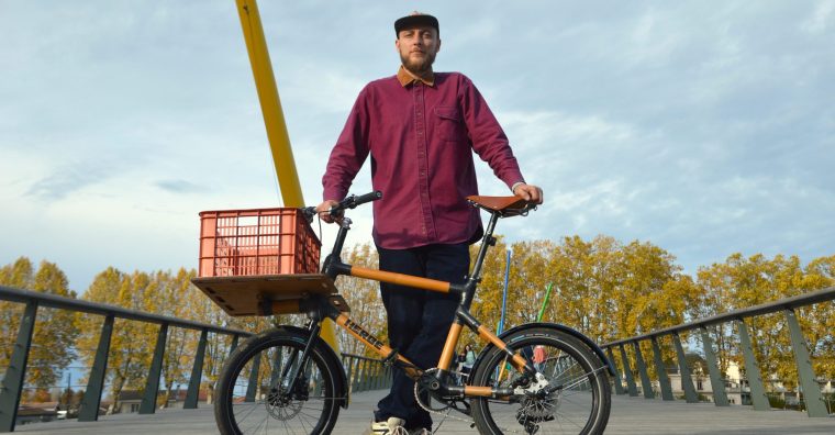 Illustration de l'article Création à la loupe – Herbe : en selle sur le vélo en bambou